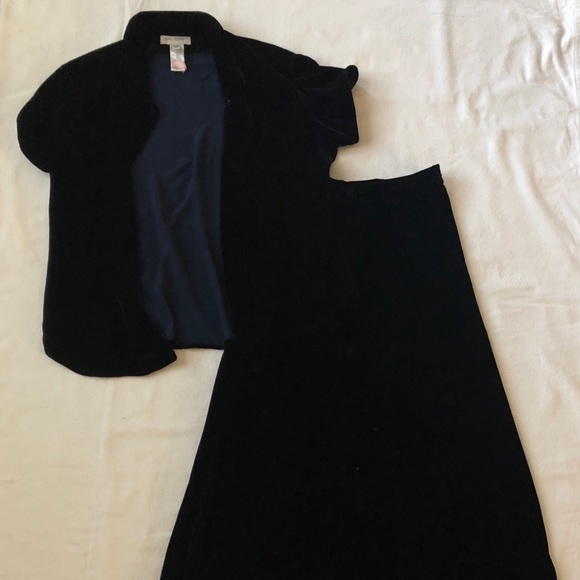 Jones New York Dresses & Skirts - Jones New York velvet set